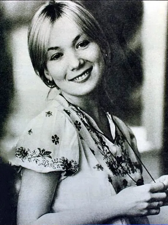 Елена Коренева в юности